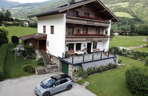 Aschau Im Zillertal Apartment | Peaceful location within the Zillertal, 5 min to village centre,children welcome