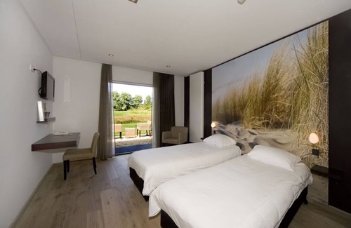 Renesse Hotel | Peaceful Manor Room w/Private Terrace & Boules Lane