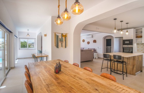 Praia da Luz Villa | Peaceful ocean view villa in Praia da Luz