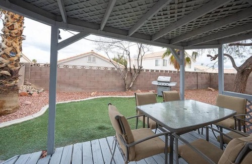 North Las Vegas House | Peaceful Paradise Relax in Las Vegas