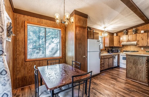 Ruidoso Cabin | Peaceful Pine Cabin – Walk to Midtown & Trails