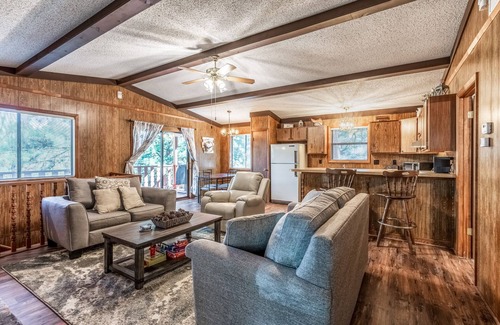 Ruidoso Cabin | Peaceful Pine Cabin – Walk to Midtown & Trails