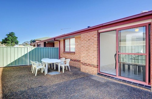 Fingal Bay Villa | Peaceful, Quiet and so close to the beach!