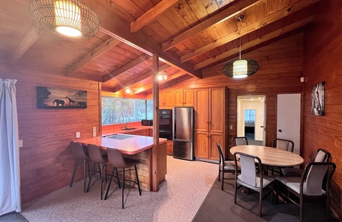 Pauanui House | Peaceful, relaxing and enjoyable holiday home by the beach
