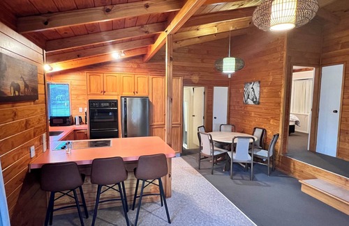Pauanui House | Peaceful, relaxing and enjoyable holiday home by the beach
