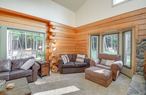 Forks Cottage | Peaceful Retreat on 10 Acres < 7 Miles to La Push