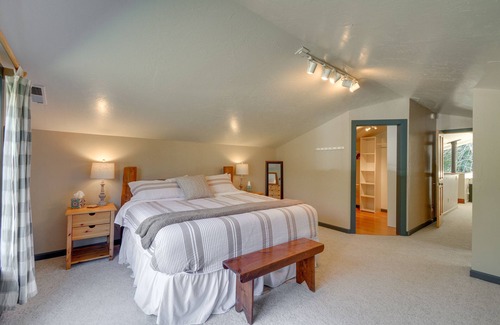 Forks Cottage | Peaceful Retreat on 10 Acres < 7 Miles to La Push