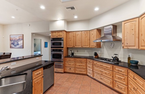 Catalina House | Peaceful Retreat with Pool, Hiking/Biking From The Door & Views!