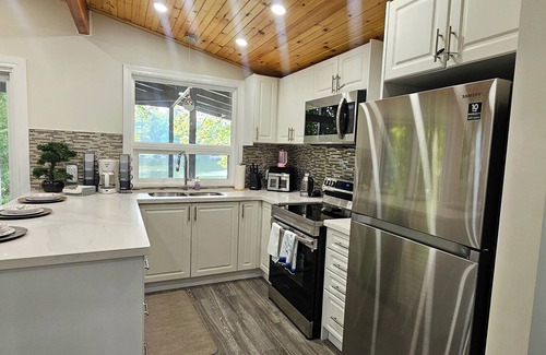 Washago House | Peaceful Riverfront Retreat in Ramara