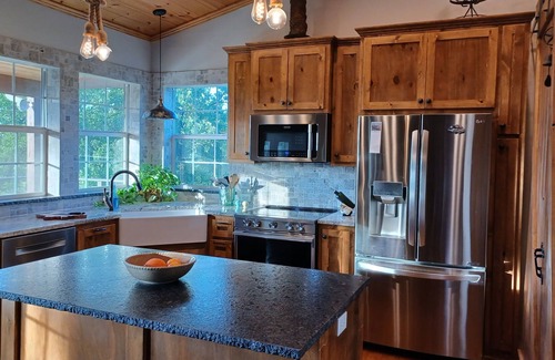 Sand Springs House | Peaceful stay @ "Oak Keys" on Lake Keystone