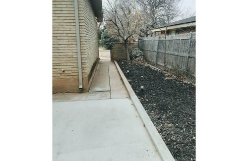 Amarillo House | Peaceful Studio for Couples or Business Travel