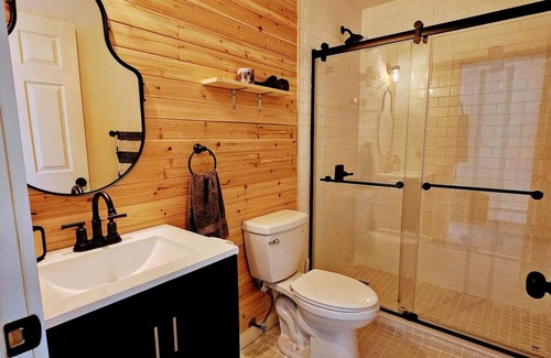 Mountain Dale Cabin | Peaceful, Stunning, and Perfectly Located! Come stay with us at Foxtrot 3!