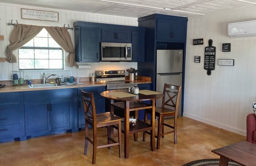 Rio Frio Cabin | Peaceful Vaquero Cabin