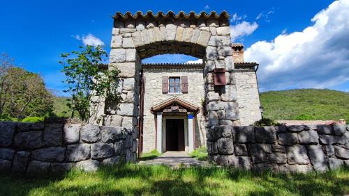 Krkuz Villa | Peaceful Villa Ida&Mirko in nature with private pool