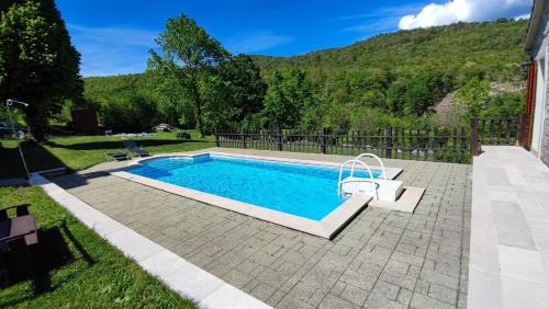Krkuz Villa | Peaceful Villa Ida&Mirko in nature with private pool