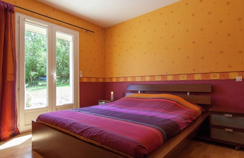 Calamane Villa | Peaceful Villa in Calamane with Private Pool