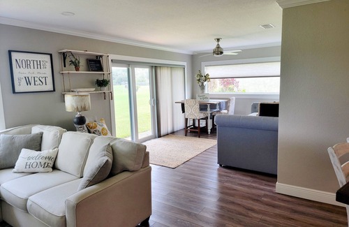 Avon Park Villa | Peaceful Villa on Golf Course and centrally located between both coasts.