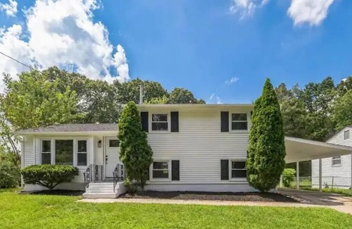 Lawnside House | Peacefully Cozy Place for solo or group trip