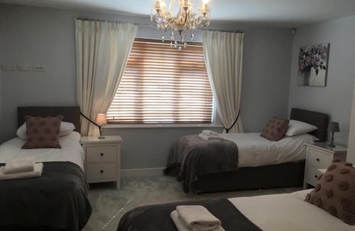 Peacehaven House | Peacehaven Palace