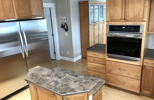 Central Okanagan House | Peachland Pointe in Wine Country 180° Lake Views!