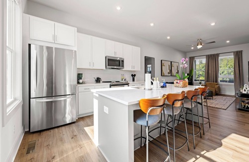 Chosewood Park House | Peachy Retreat on the Beltline near all ATL hotspots