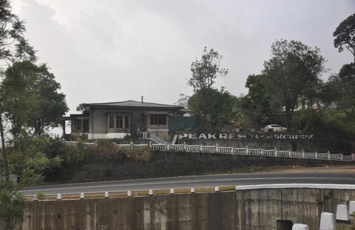 Hatton House | Peak Rest Bungalow