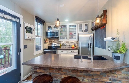 Telluride Condo | Peak View on the Creek, 2 parking spaces