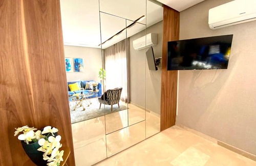 Anfa Apartment | Pearl 35- PRESTIGE FLAT IN THE HEART w/ balcony