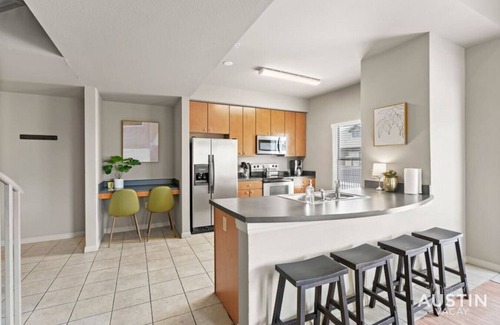 West Campus Apartment | Pearl #601 xxxxxxxxx
