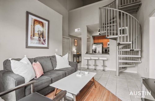 West Campus Apartment | Pearl #602 xxxxxxxxx