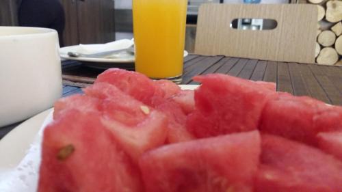 Kampala Hotel | Pearl Highway Hotel Kibuye Kampala