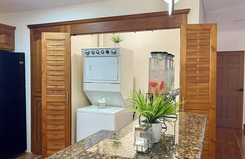 Golden Grove Condo | Pearl- Modern Luxurious 3 bedroom condo with tub