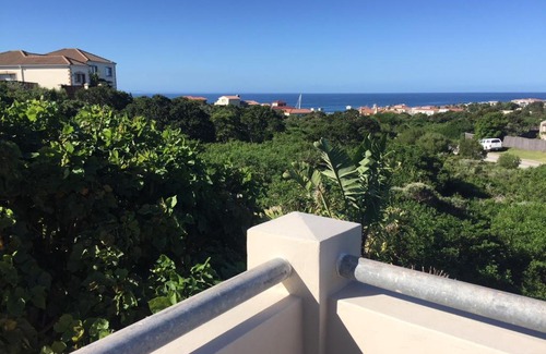 Saint Francis Bay House | Pearl Oyster guesthouse