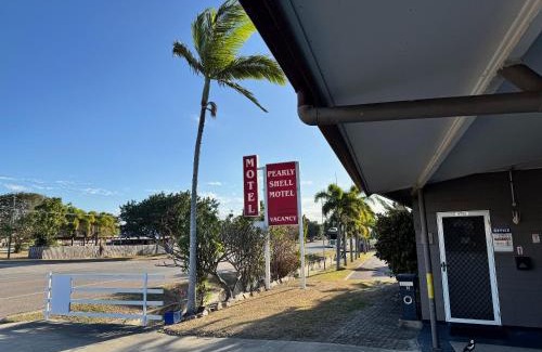 Bowen Hotel | Pearly Shell Motel