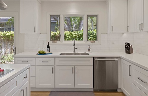 Del Monte Forest House | Pebble Beach Hacienda: 4 bedroom 4 bath close to the Ocean and Golf
