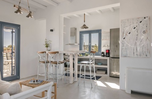 Aliki House | Pebble Summer House