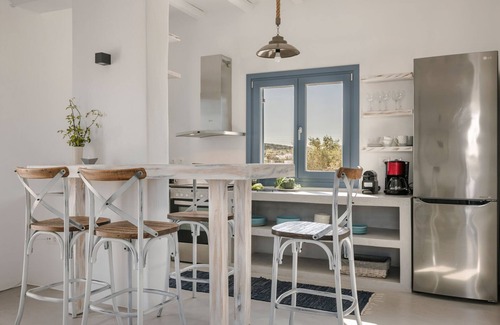 Aliki House | Pebble Summer House