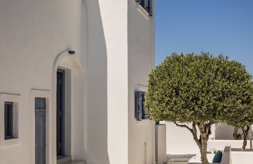 Aliki House | Pebble Summer House