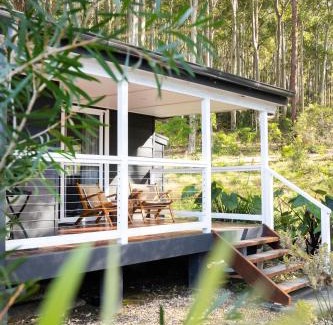 Pebbly Beach Hotel | Pebbly Beach Escape