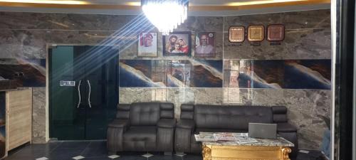Mosogar Hotel | Pecos Place Hotel & Suite