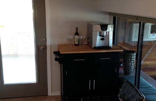 Curiosity Cave Apartment | Pedernales Canyon Lake Travis new apartment