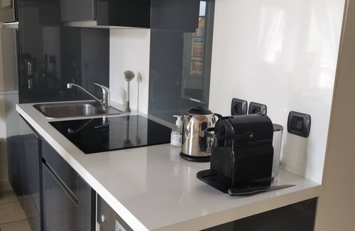 Jean-Medecin Apartment | Pedestrian area, large studio mezzanine, 50m to the sea