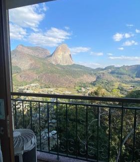 Pedra Azul Apartment | Pedra Azul - Vista Azul Apart Hotel - Frente para pedra