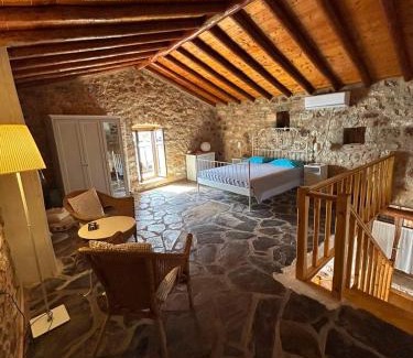 Gerolimenas House | Pedra