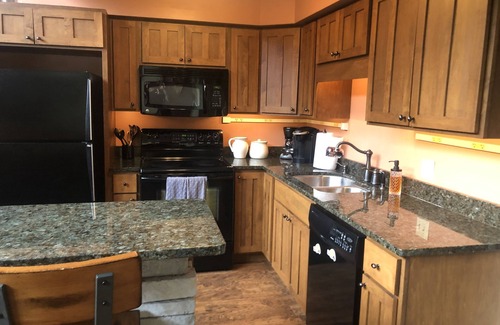 Clymer Condo | Peek'n Peak Ski in/Ski out Slope side. Enjoy all seasons.Golf across the street.