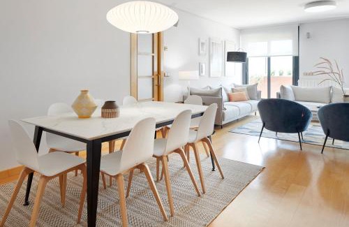 Antiguo Apartment | Peine del Viento by FeelFree Rentals
