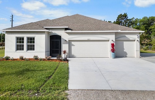Roseland House | Pelican Paradise-Indian River Sebastian