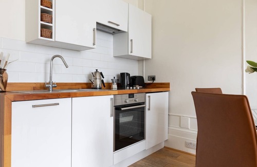 Pembridge Apartment | Pembridge Villas VI by onefinestay