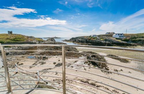 Rhoscolyn House | Pen y Graig