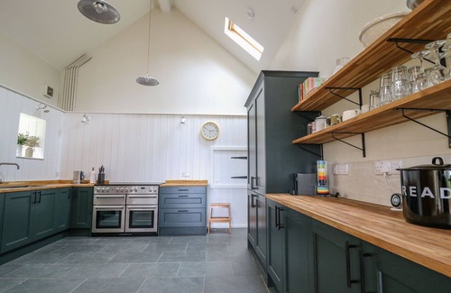 Dinas Cross House | PEN Y MYNYDD, pet friendly, with open fire in Newport, Pembrokeshire